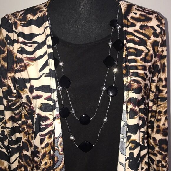 𝅺nwt Women’s Cheetah Print Open Front Blouse - Picture 2 of 3